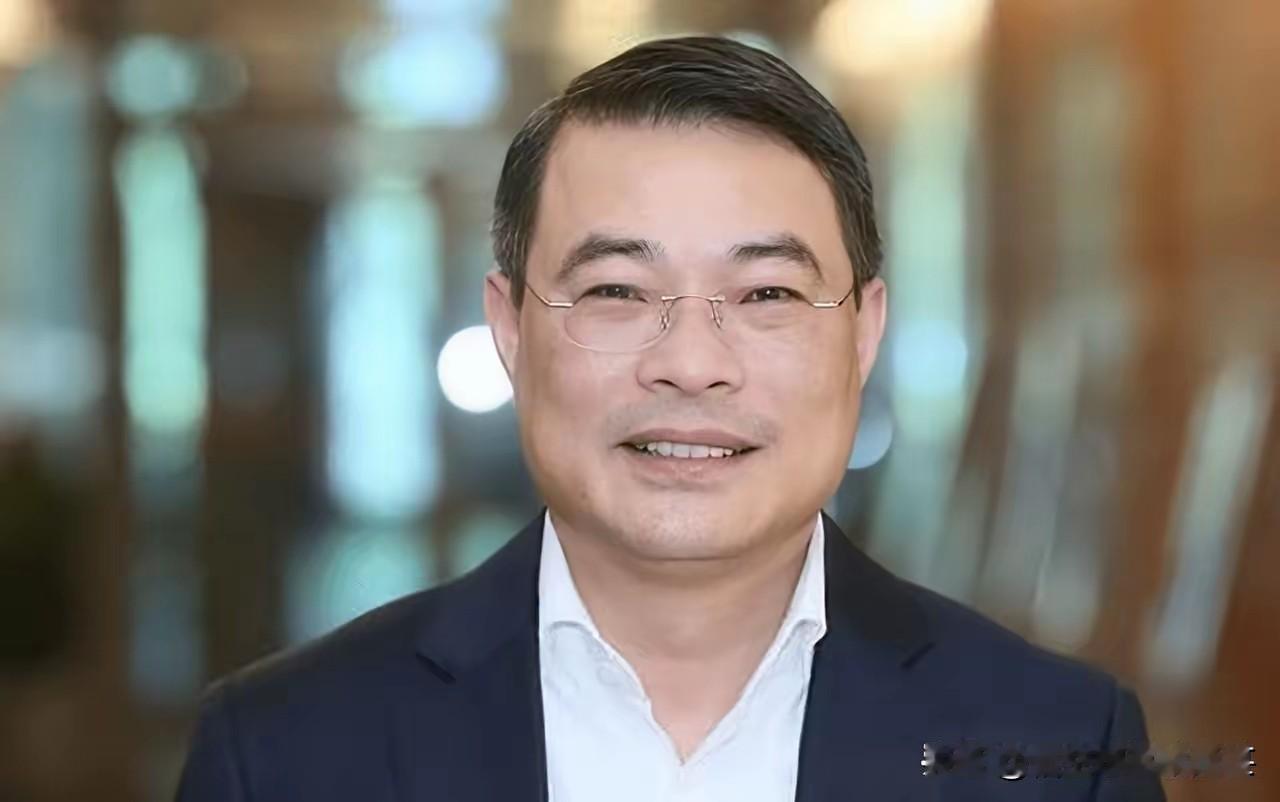 越南新总理现在在做的事，一句话总结：砍审批、松市场、冲增速、强数字、补基建，全面