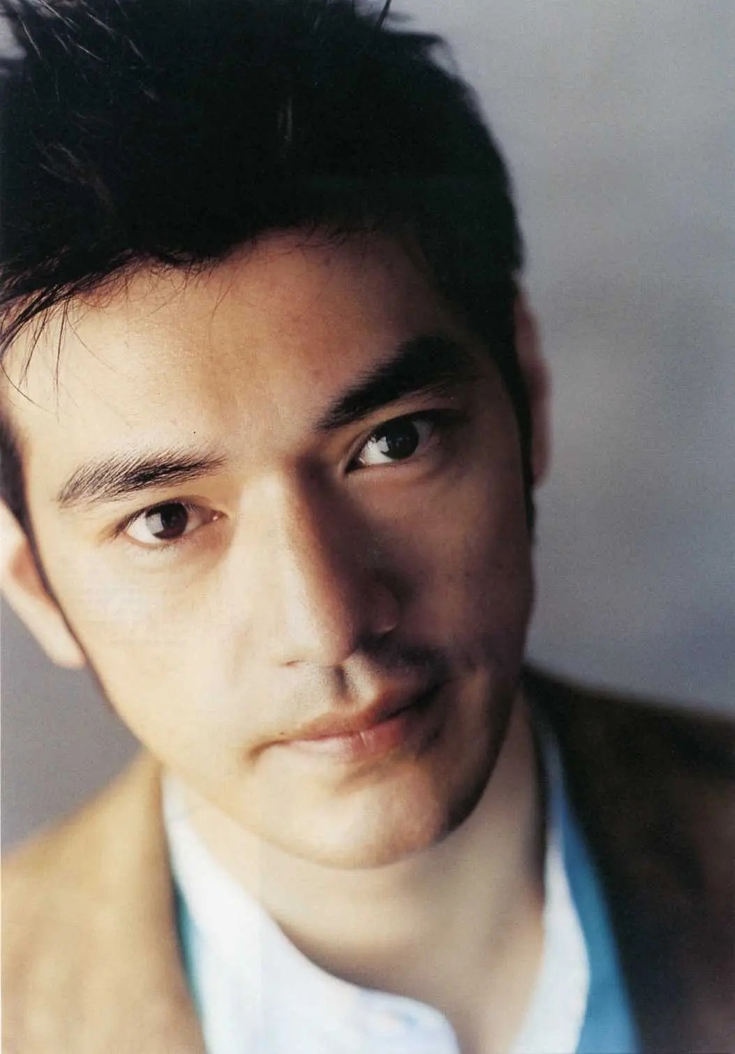 今天是金城武51岁生日[蛋糕]想念银幕上的男神了！金城武淡出影坛前的最后一部电影