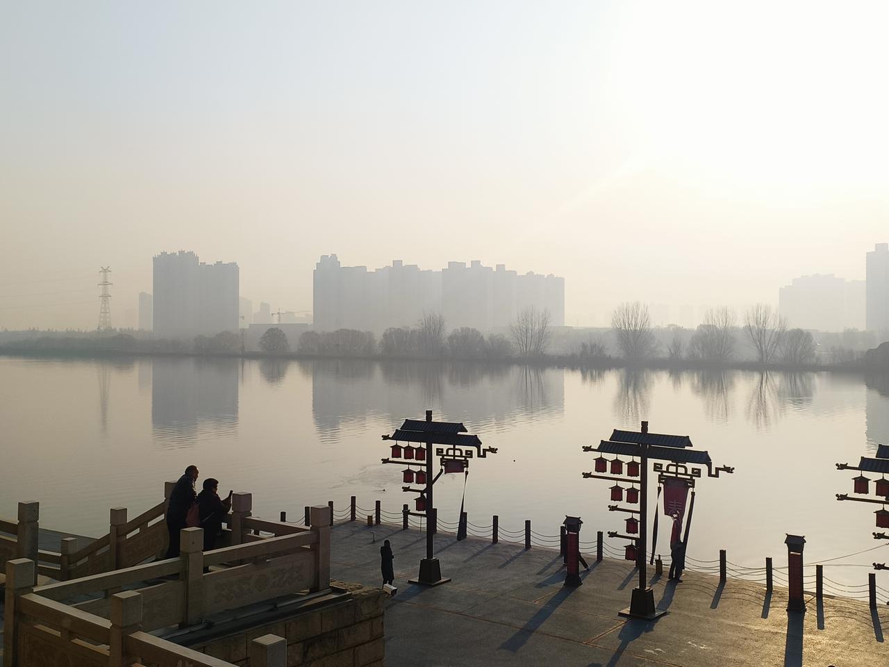 娃他们考试考了长安八景，娃一个没答上，回来问我，我也是一个都不知道。
查了一下，