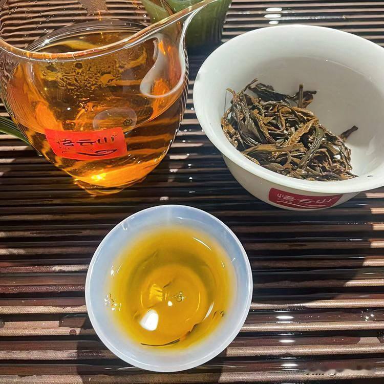 没有什么烦恼是一杯茶解决不了的，如果有，那就叫上茶友再来一壶！

 晒出你的本地