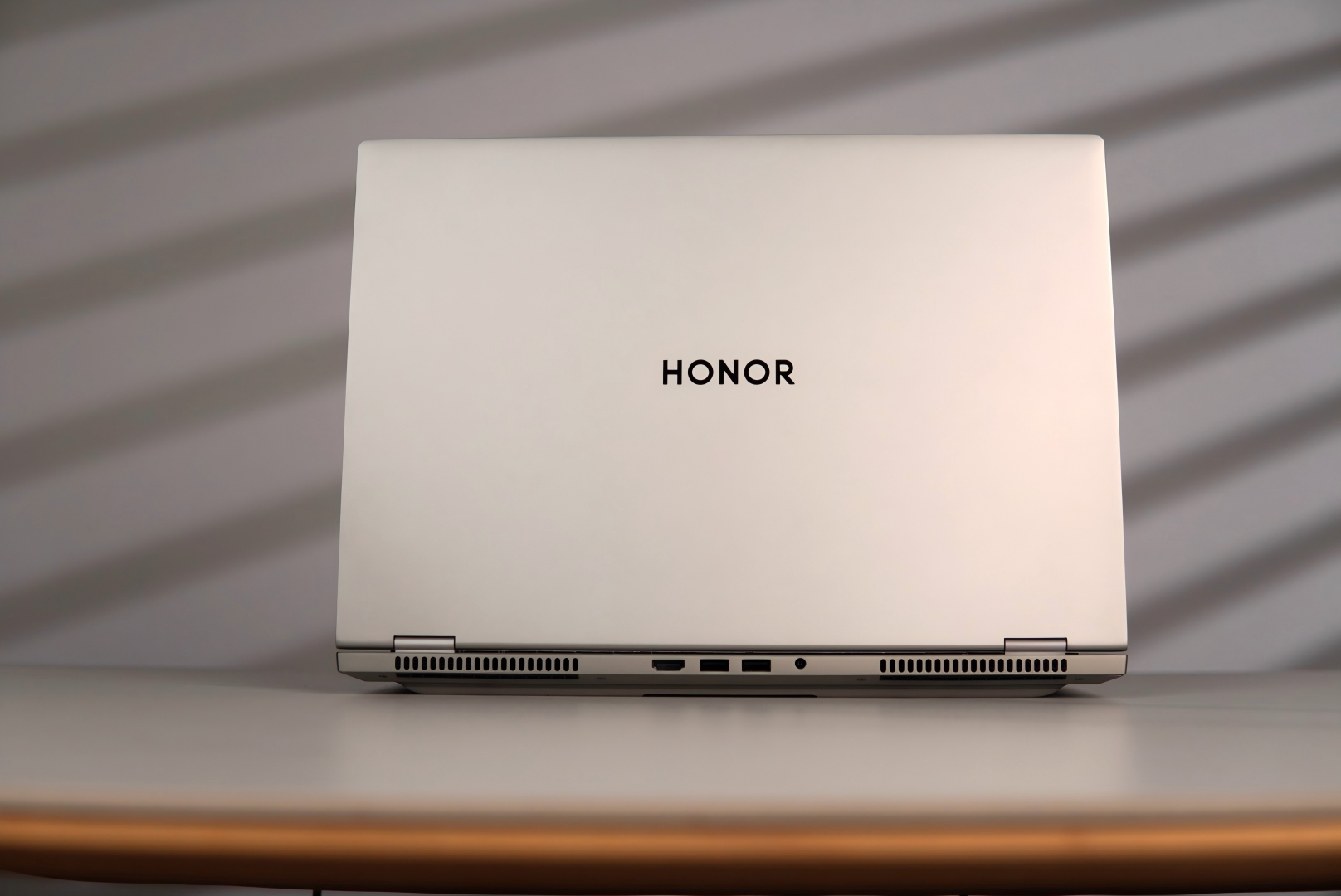 假期第一天我已经深度体验了荣耀新发的笔记本MagicBook Pro 16，没想