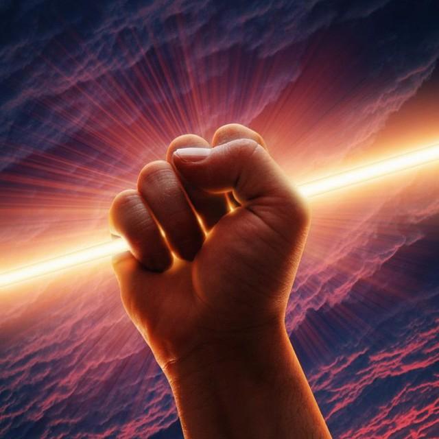 如何让自己每天都有动力？

找到一种感觉或者某种情绪

因为人类的大部分行为都是