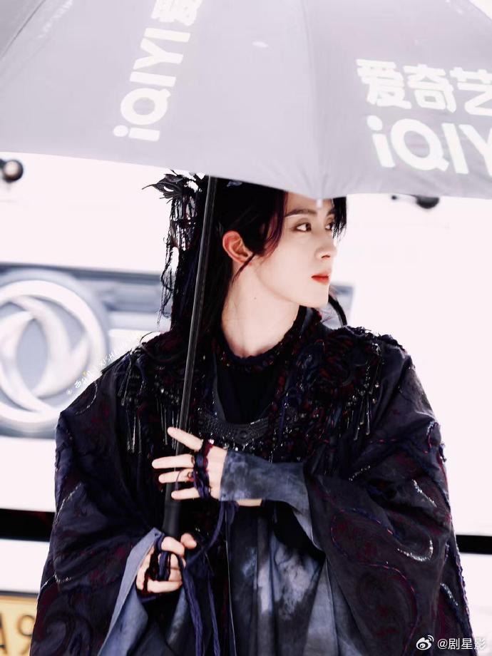 敖瑞鹏不二之臣番外古装路透  敖瑞鹏不二之臣番外古装路透看得我有点惊喜了呀，没有