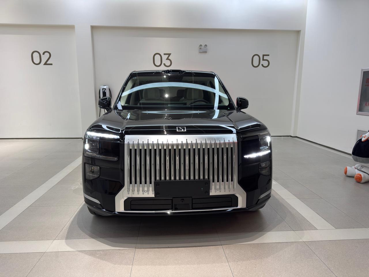 极氪 9X 绝对是新能源时代
最有大哥感的车之一[机智]【来自懂车帝车友圈】