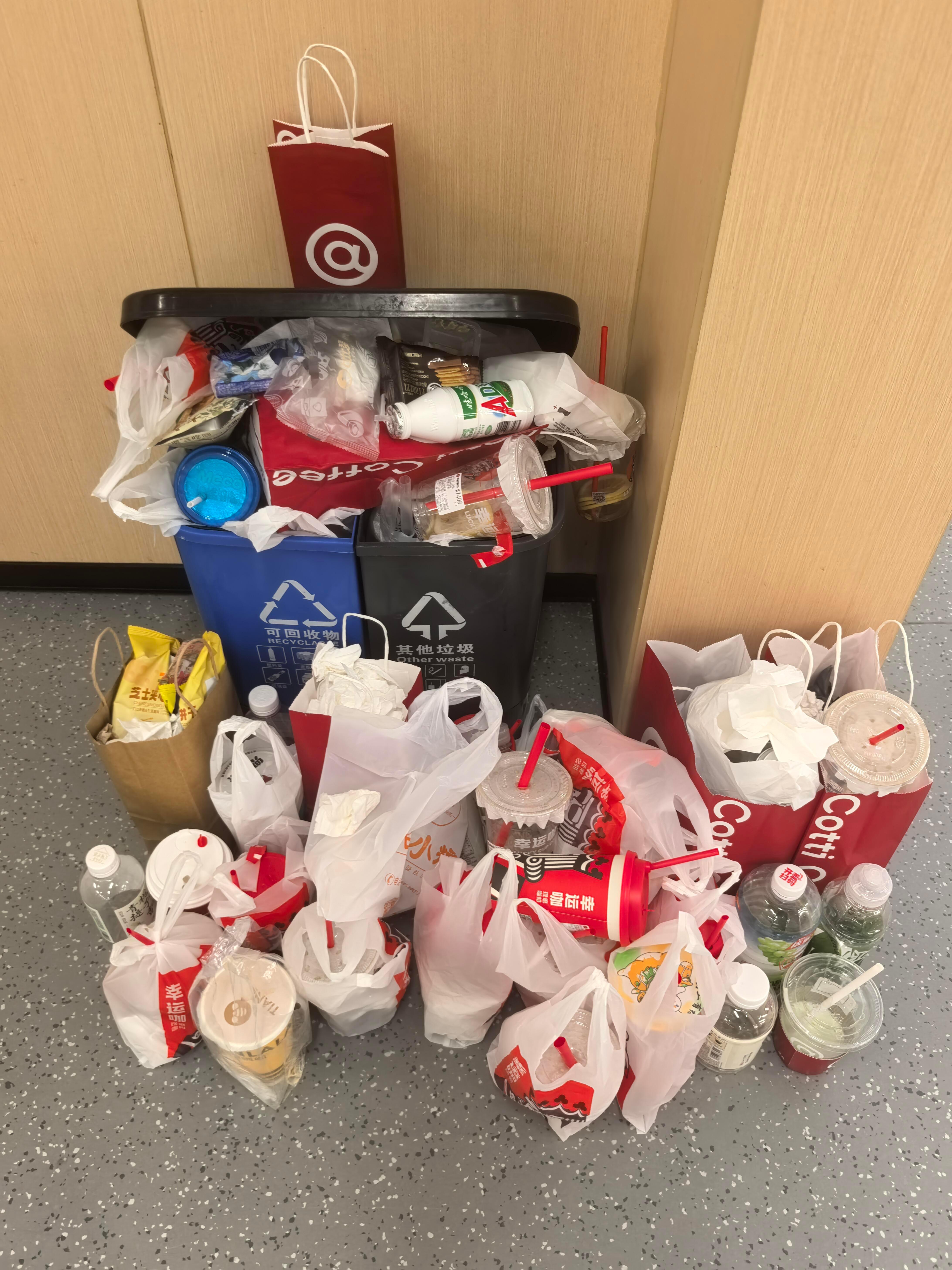 每逢期末就自动变异的垃圾桶夸年特别行动全网热点共创计划