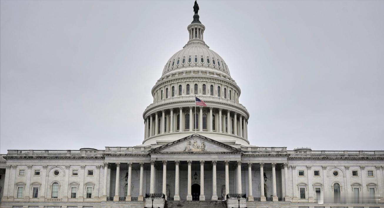 【美国出台“台湾保护法案”，孙玉良：把阻挠中国统一写进法理战场】美国这次又玩新花