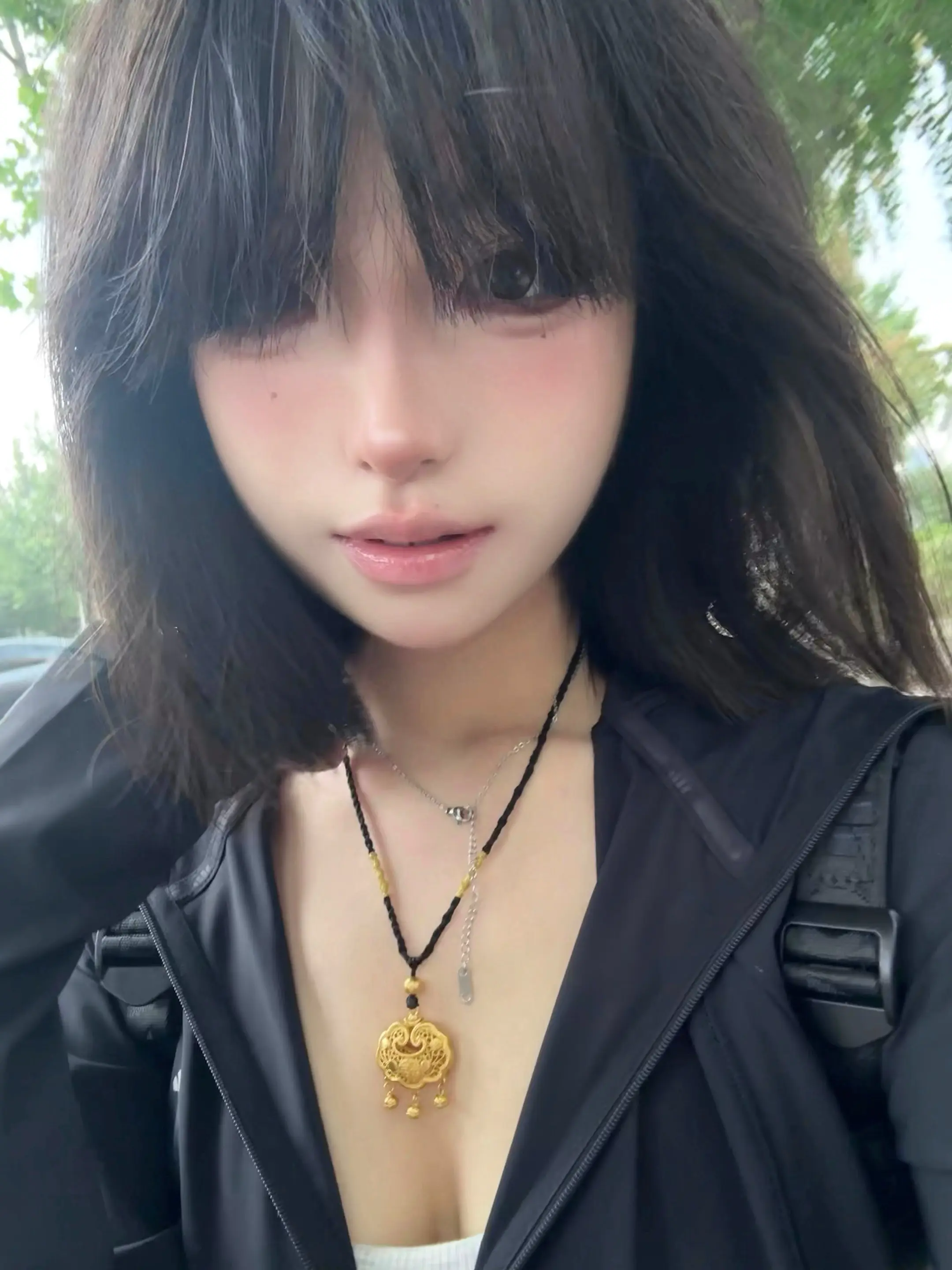 暗恋是未寄出的信笺，在梅雨季里发了霉。