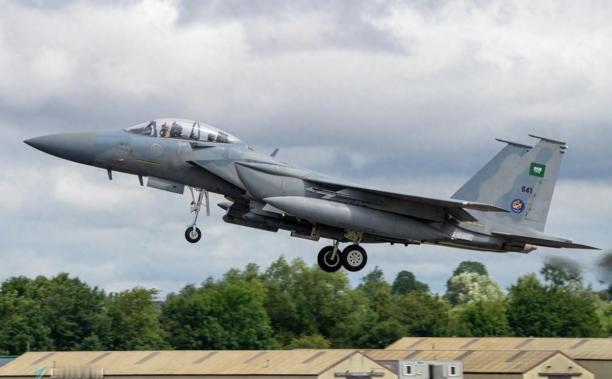 如今的伊朗已经有了更多的底气，因为美国在打击伊朗的时候，已经呈现了精确制导武器严