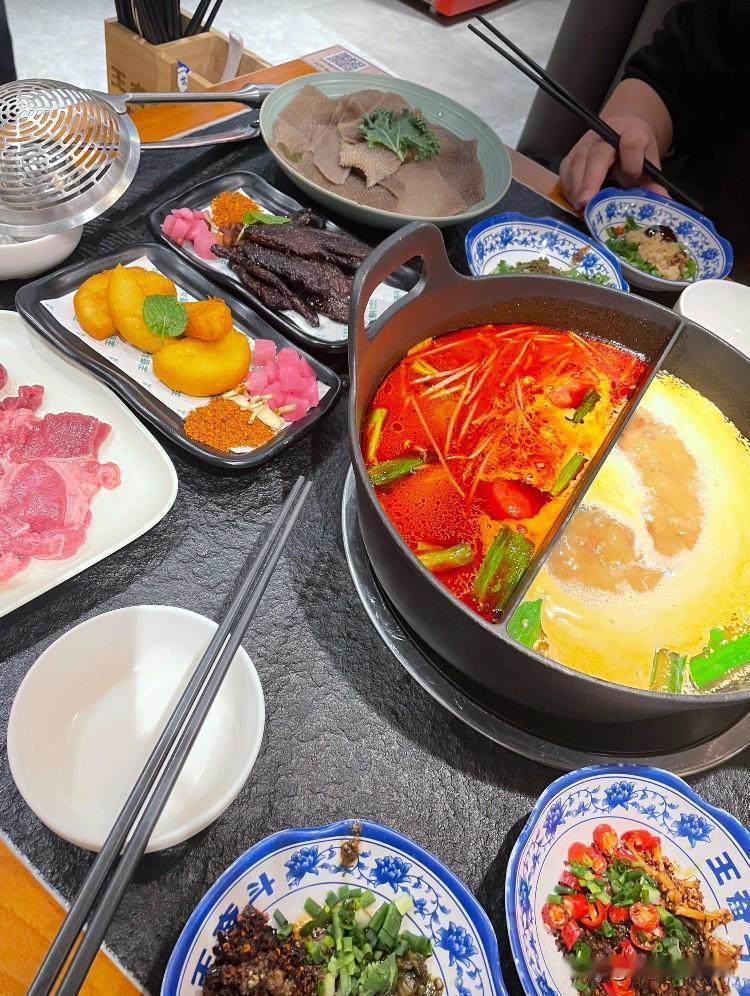 我有个好朋友，32岁，前几天去相亲，她和男方互相都看对了眼，但是男方说，他由于之