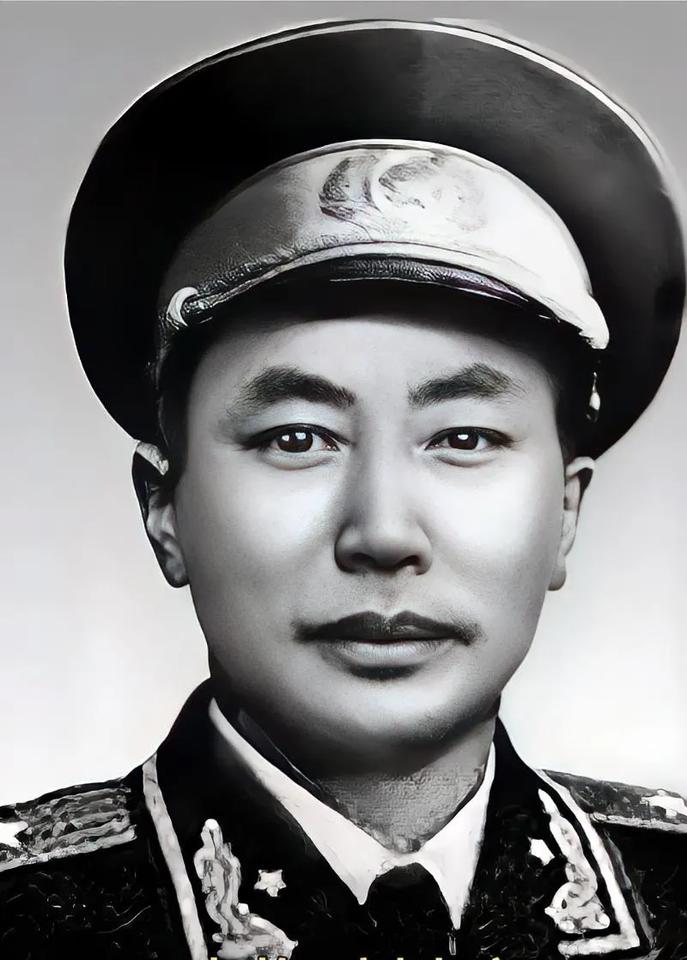 刘少文，开国中将，曾任总参谋部第二部部长。
他长期从事隐蔽战线与情报工作，心思缜