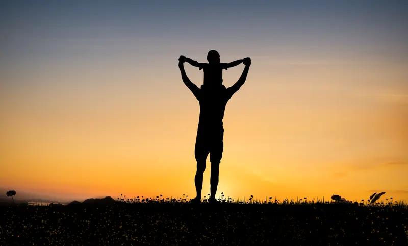 作文《我的第二个爸爸》感动全网

近日，《我的第二个爸爸》一文在网络上掀起情感热