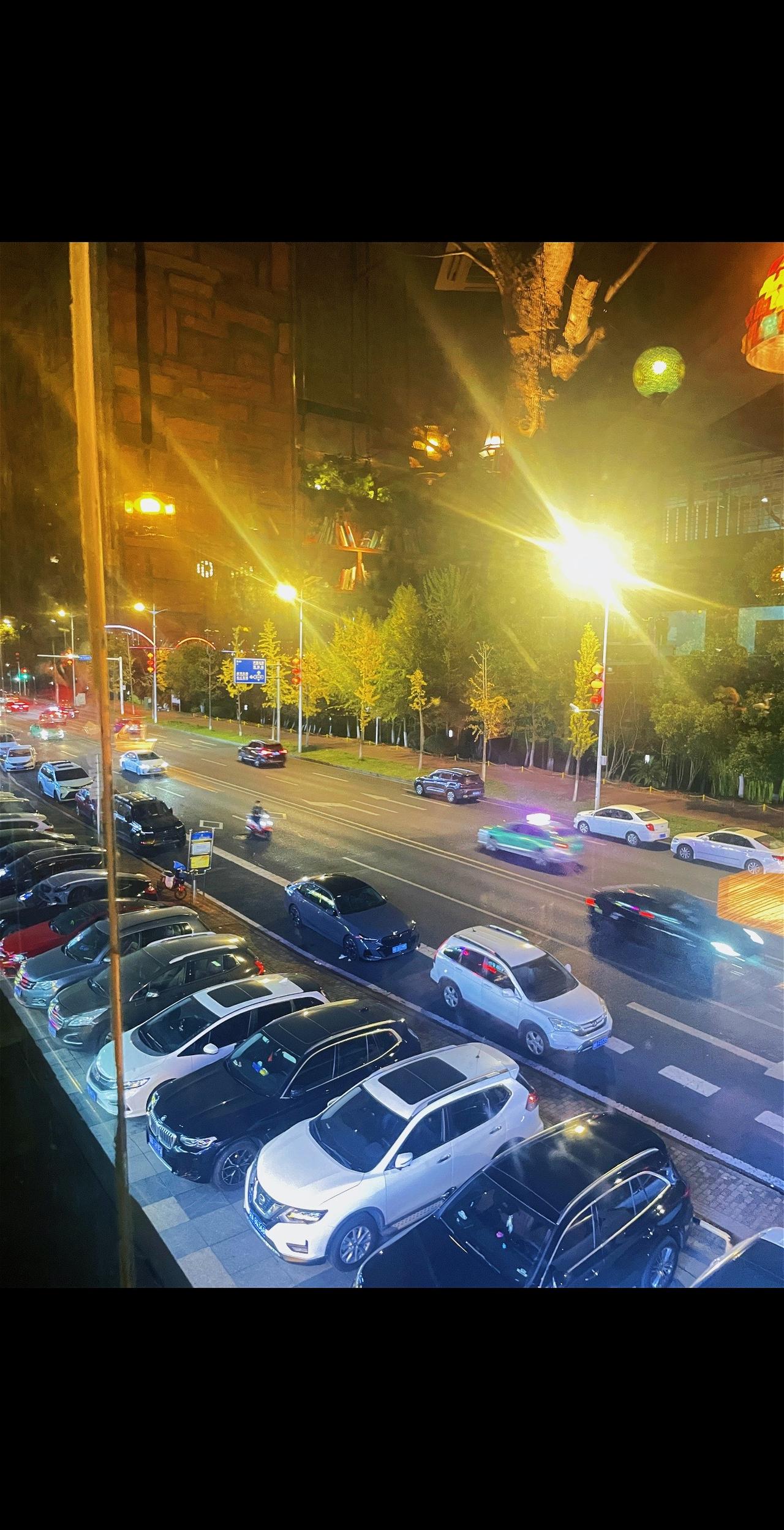 不是我非你不可，舍不得你，而是我知道，这是我人生中最后为数不多的真心。失去和拥有