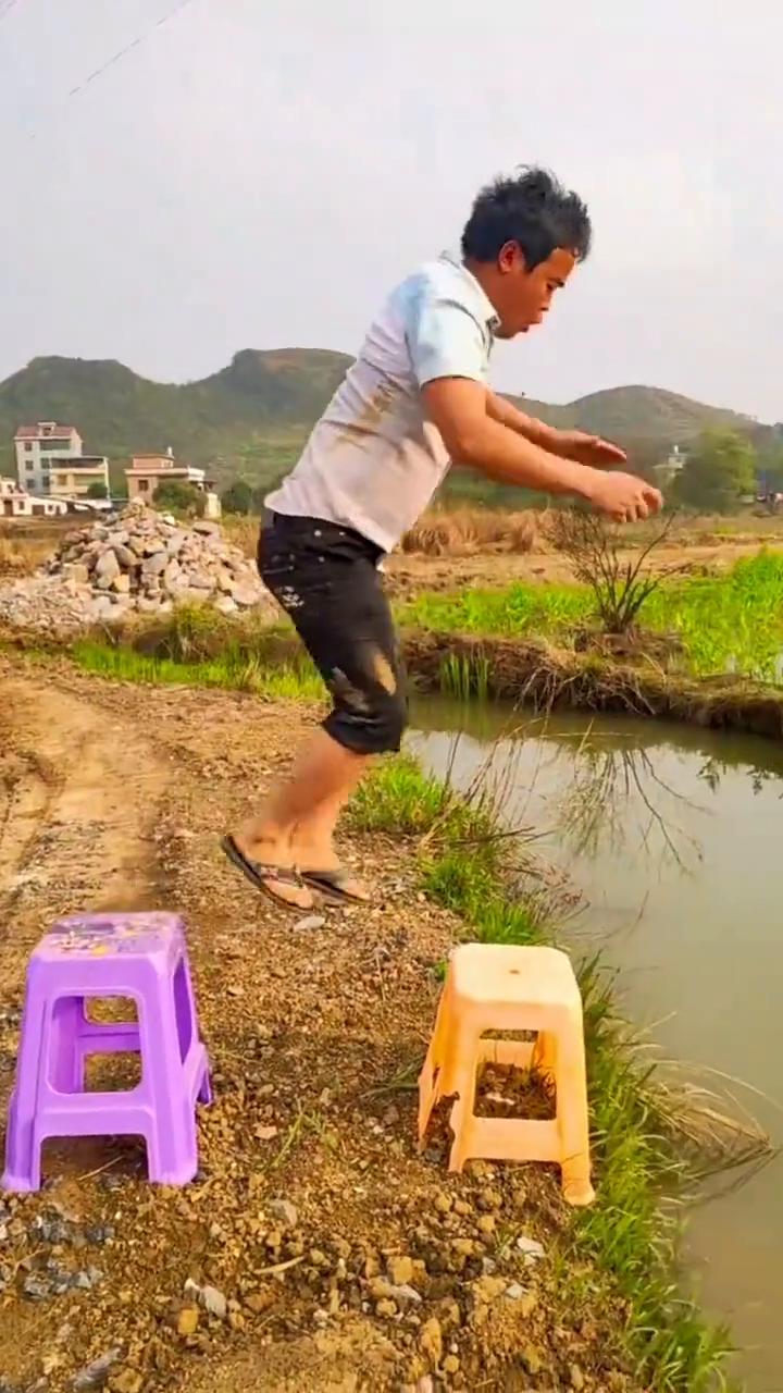 可以带你去吃草莓冰淇淋。