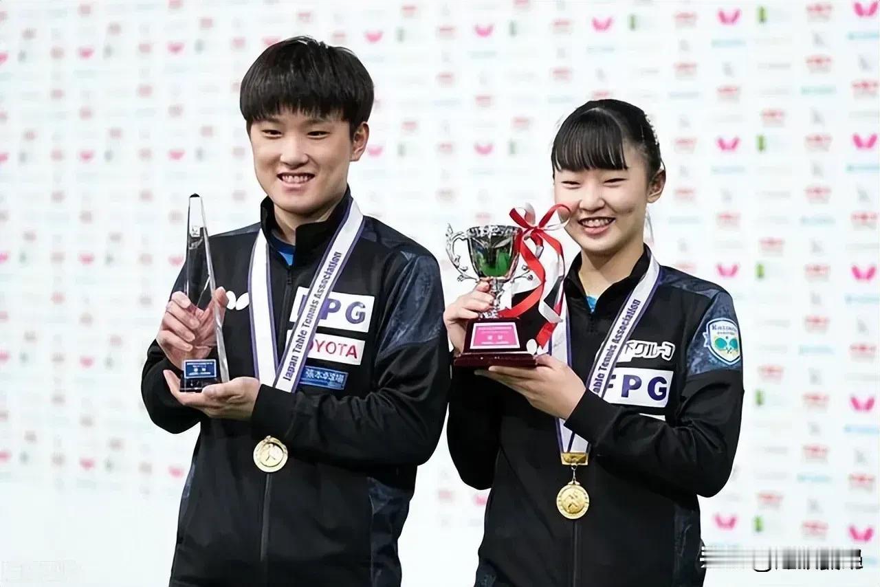 张本美和：哥，我在半决赛出局了
张本智和：我也是
张本美和：我觉得进入决赛太难了