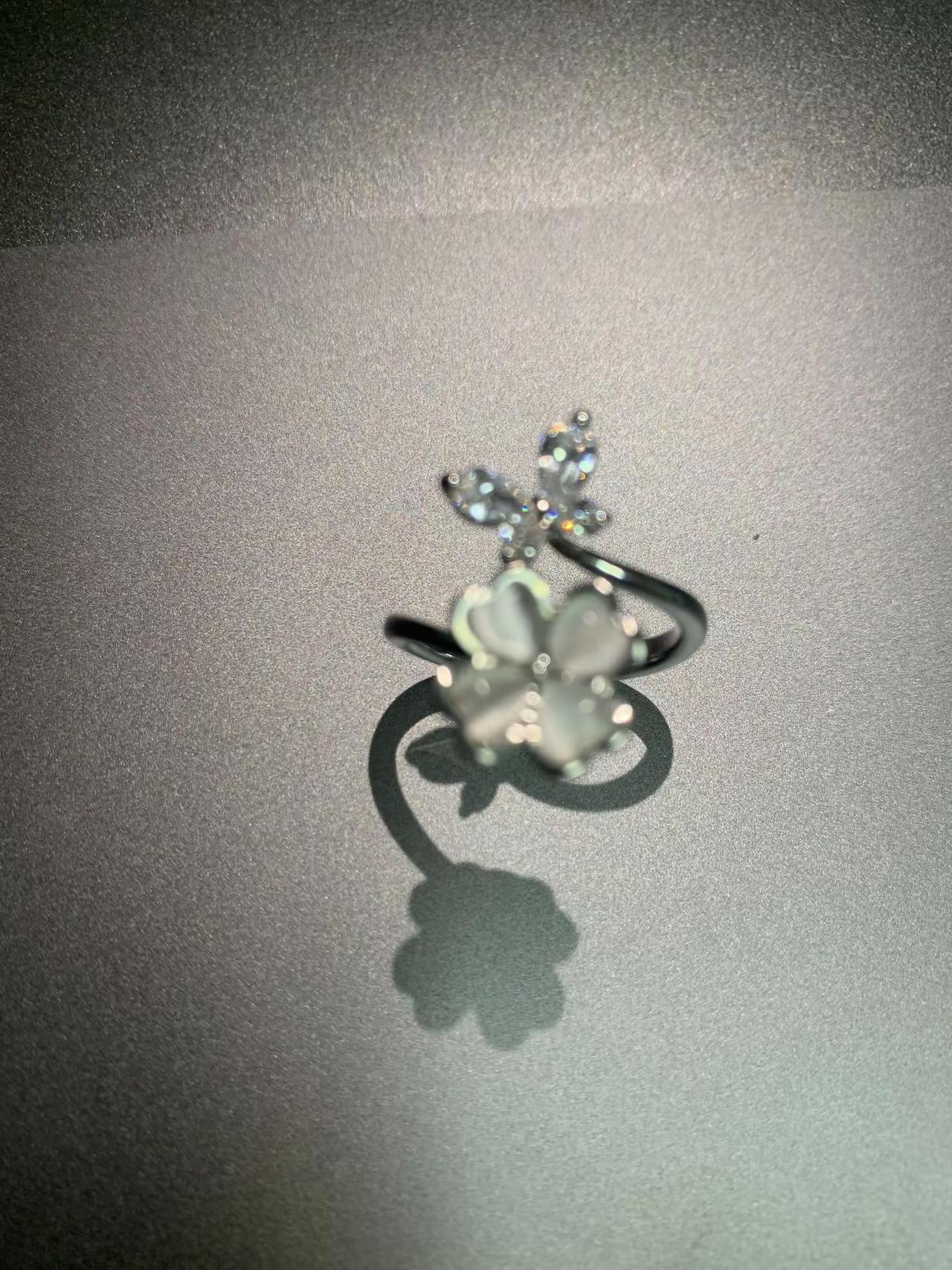 四叶草🍀戒指四叶草四叶草戒指