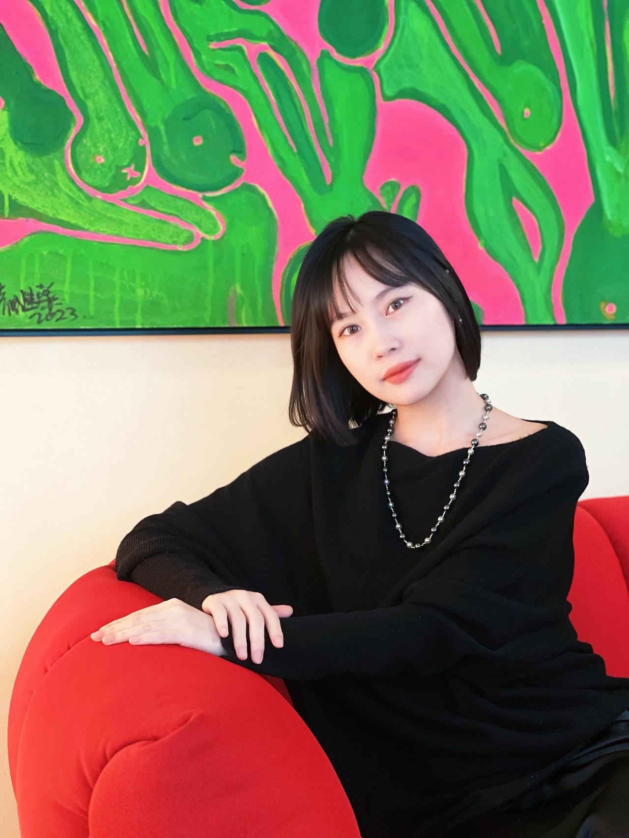 晒图笔记大赛 绿意盎然映红妆，静坐思量意自闲。