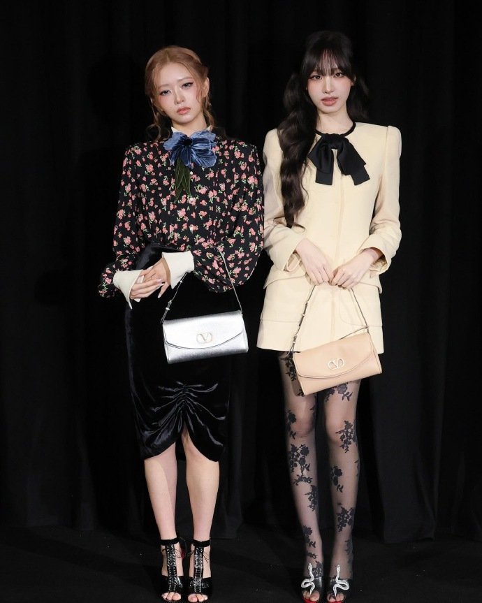 直井怜liz华伦天奴大秀直井怜Liz巴黎时装周同框 直井怜Liz巴黎时装周同框 