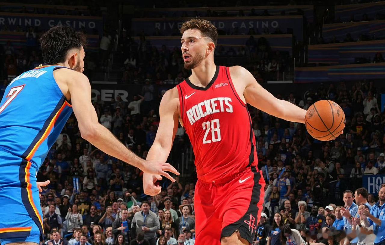 申京是2021年16号新秀，杨瀚森是2025年16号新秀，同样是16号新秀，但两