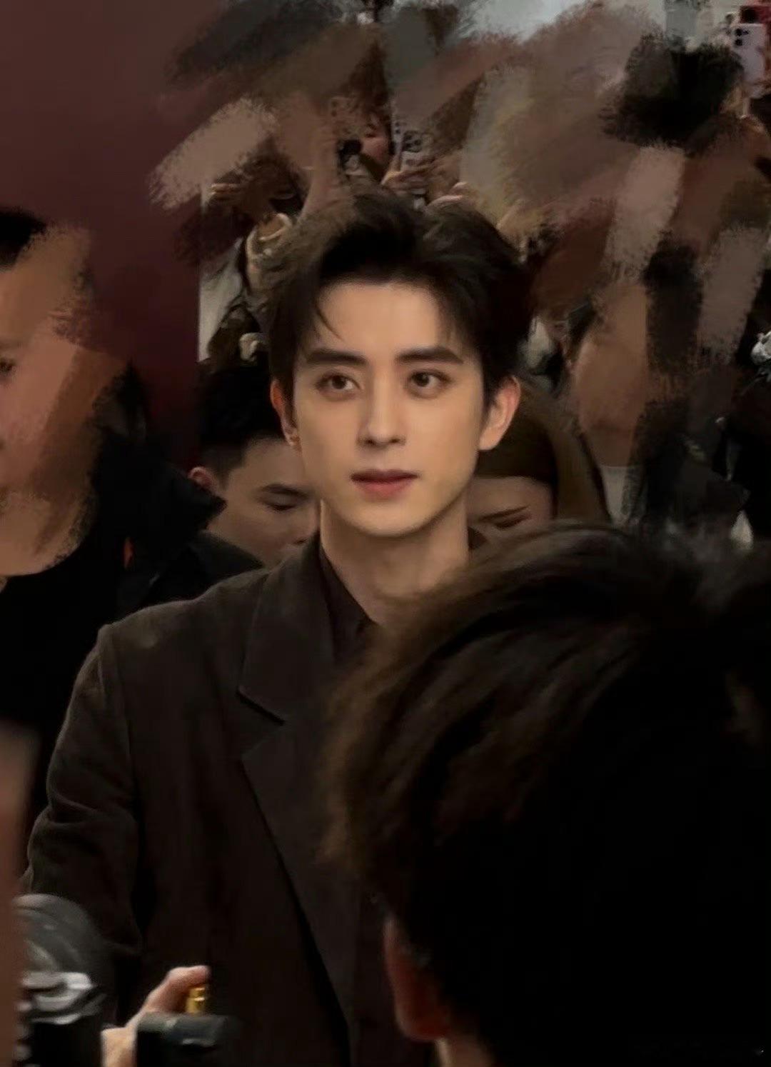 敖瑞鹏怒吼私生私生堵车导致迟到  敖瑞鹏这个脾气已经很好了