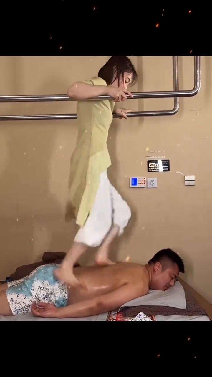 画画的花卷。
跑步机？马上。画画的花卷。