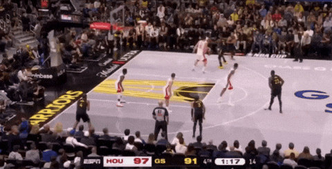 姜还是老的辣！巴特勒把火箭球员玩懵了
今天勇士在主场迎战火箭，最终以100-10