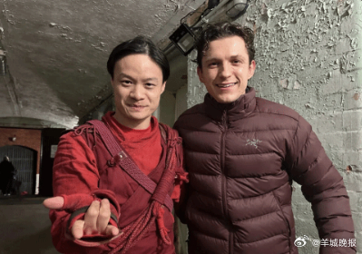 #荷兰弟替身是河南小伙##蜘蛛侠崭新之日#【荷兰弟替身河南弟，疑因抢功惹争议】《