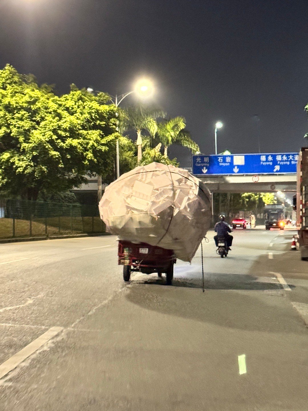 建议周三设为永久节假日  哀民生之多艰！ 