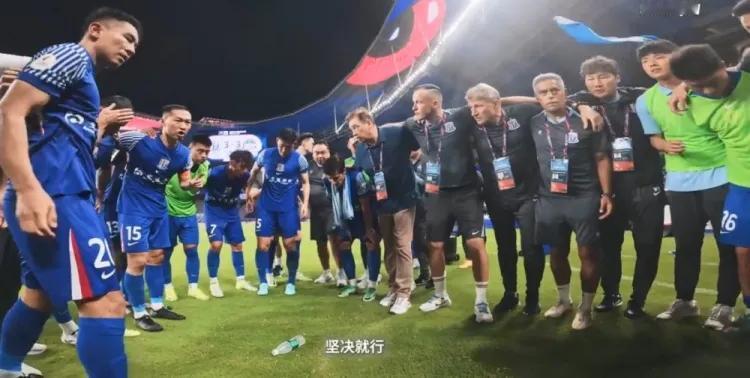 截止目前，更新中超联赛战绩排行榜；

10；大连英博——6胜5平6负；

9；青