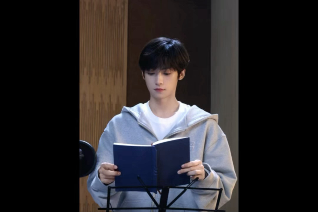 梓渝完全就是中日韩都很喜欢的长相，我宝梓要闪耀全亚洲！有梦女很正常吧！郑朋梦女