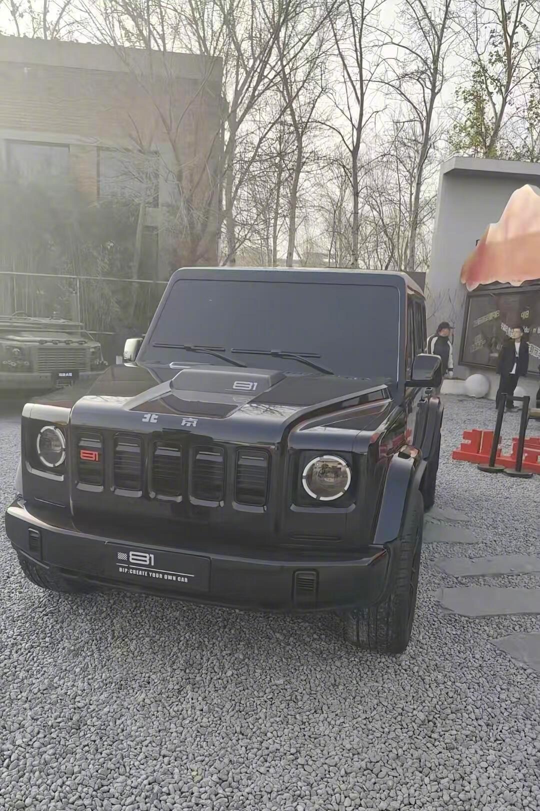 北京越野BJ81外观谍照，这样的外观真的没得挑了，接下来就看价格了。【来自懂车帝