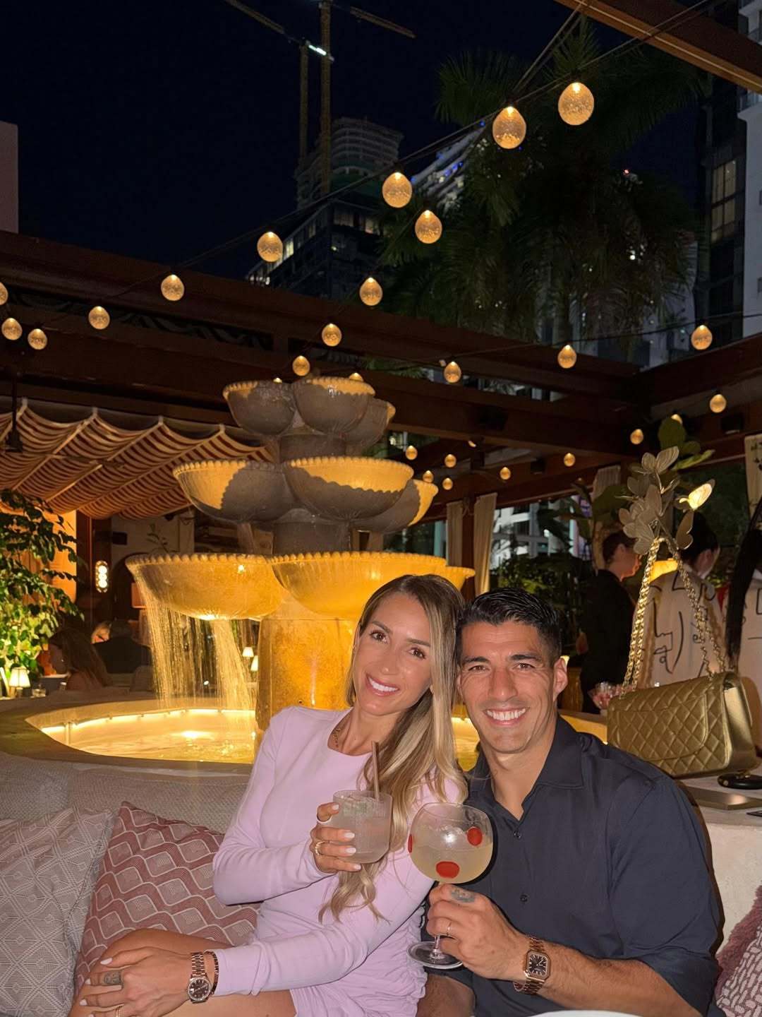 恩爱🌹 🫶苏亚雷斯