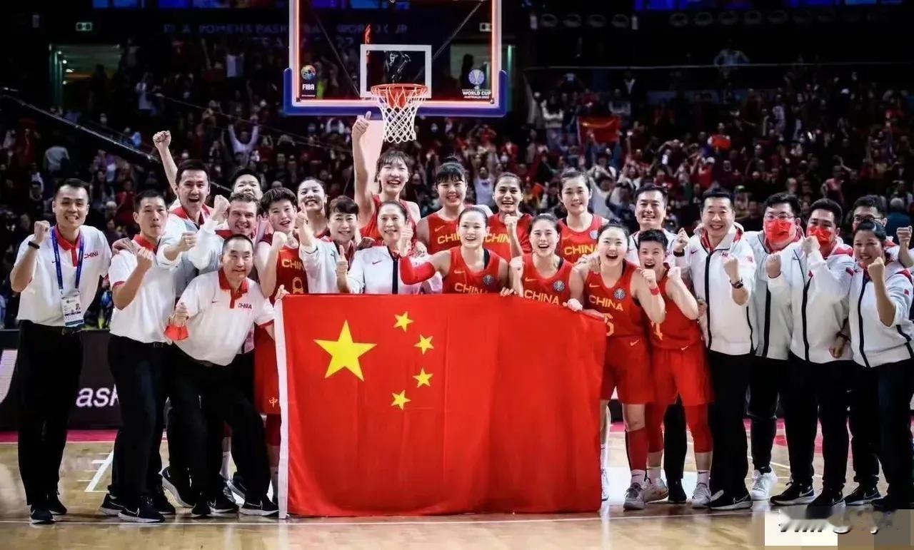 赛前出乌龙！李月汝因公护照邮寄丢失无缘女篮世界杯！刘禹彤也因为健康方面原因返京。