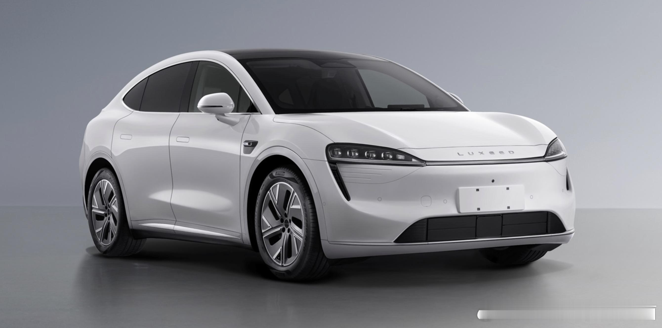 #这是你要的潮车吗# 智界R7申报，定位轿跑SUV，预计售价可能会在30-40万
