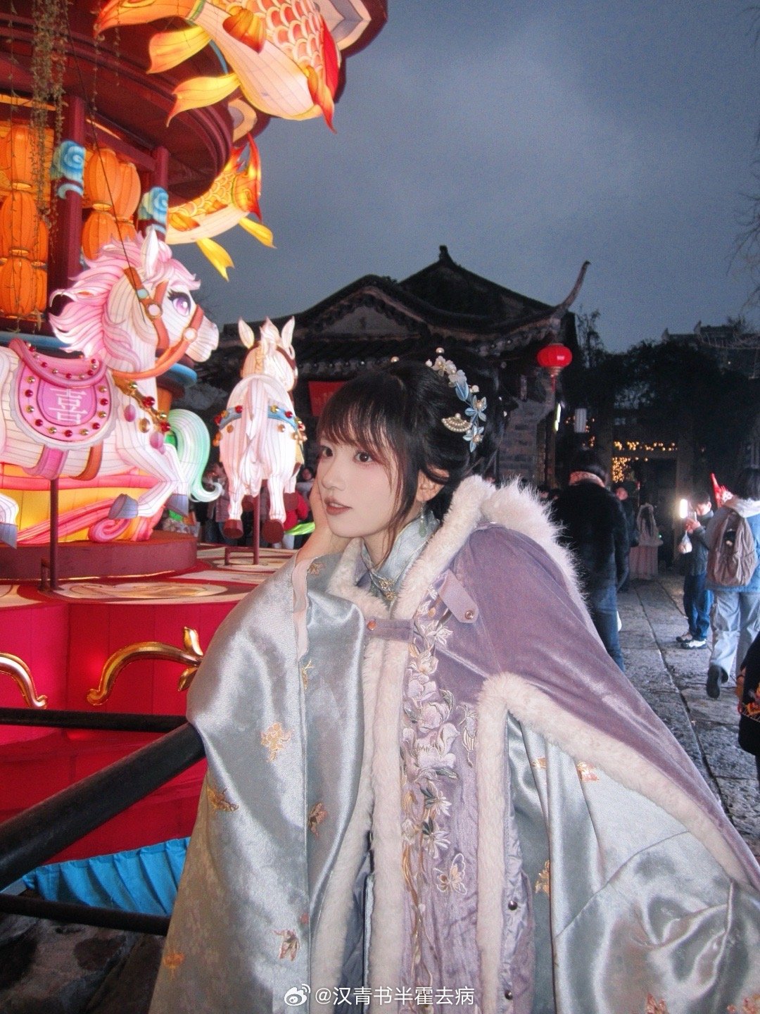 月上柳梢头，人约黄昏后。南京的灯会我先逛啦祝大家元宵节快乐