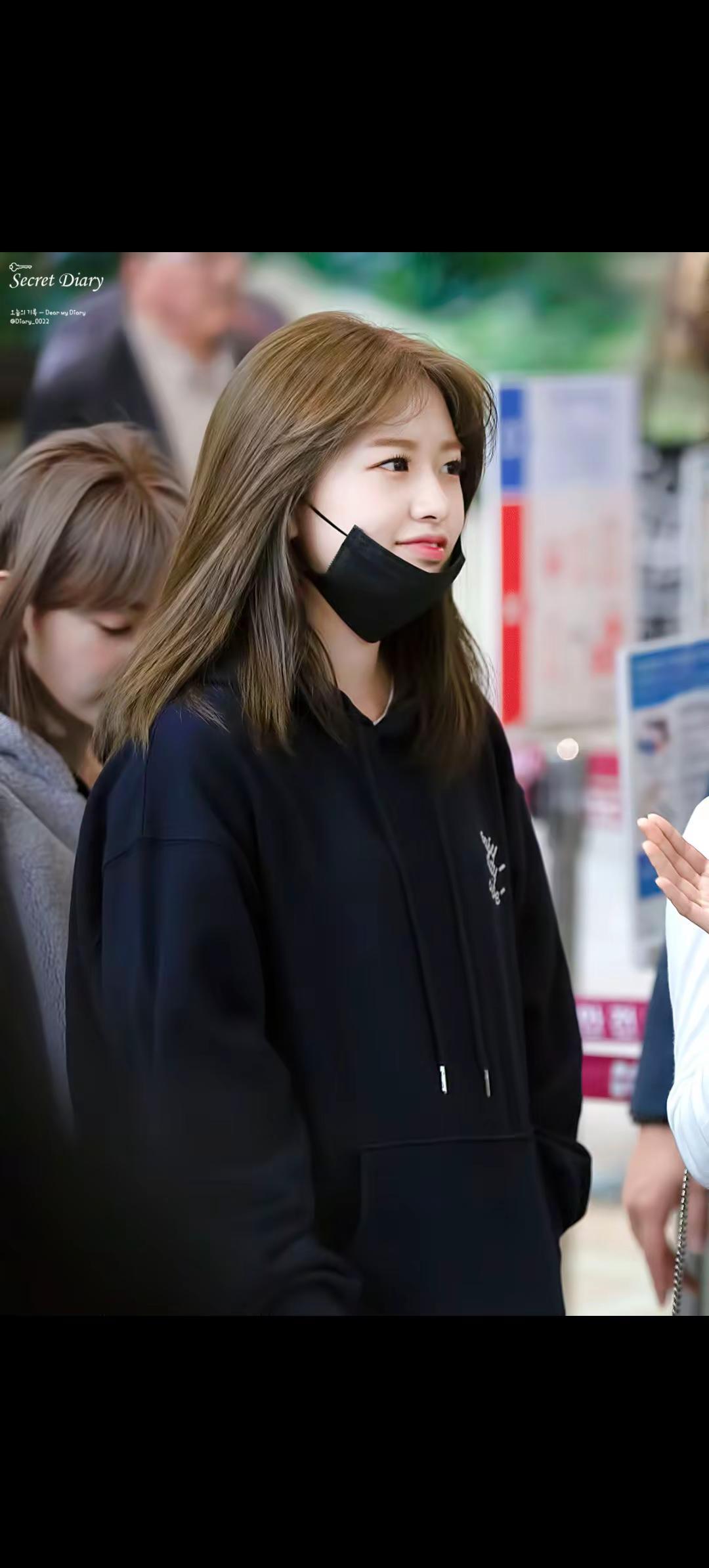 看看小安崽哈哈哈安宥真 izone 真的帅 安崽😘😘😘 矮安