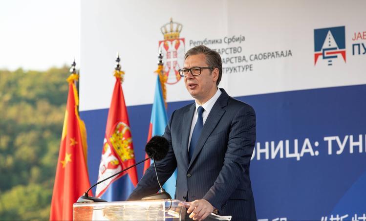 战略借势！武契奇精准卡位：紧随特朗普和普京之后访华！
武契奇以此为荣，将此称为职