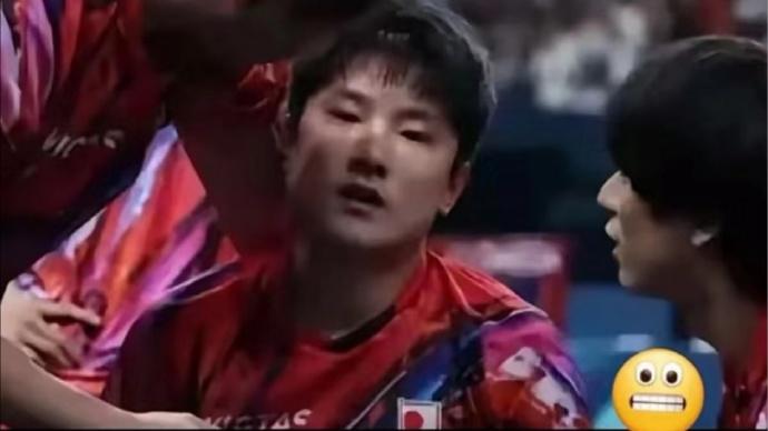 张本智和又给自己立了flag了，说要剑指世界第一！
赢了一次，就狂的没边了
先把