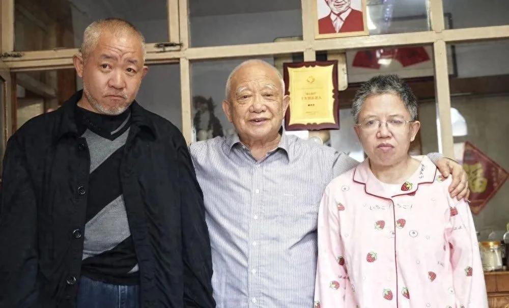 泪目了！国宝级核专家魏世杰夫妻都为中国核事业隐姓埋名26年，或许是受辐射影响，儿