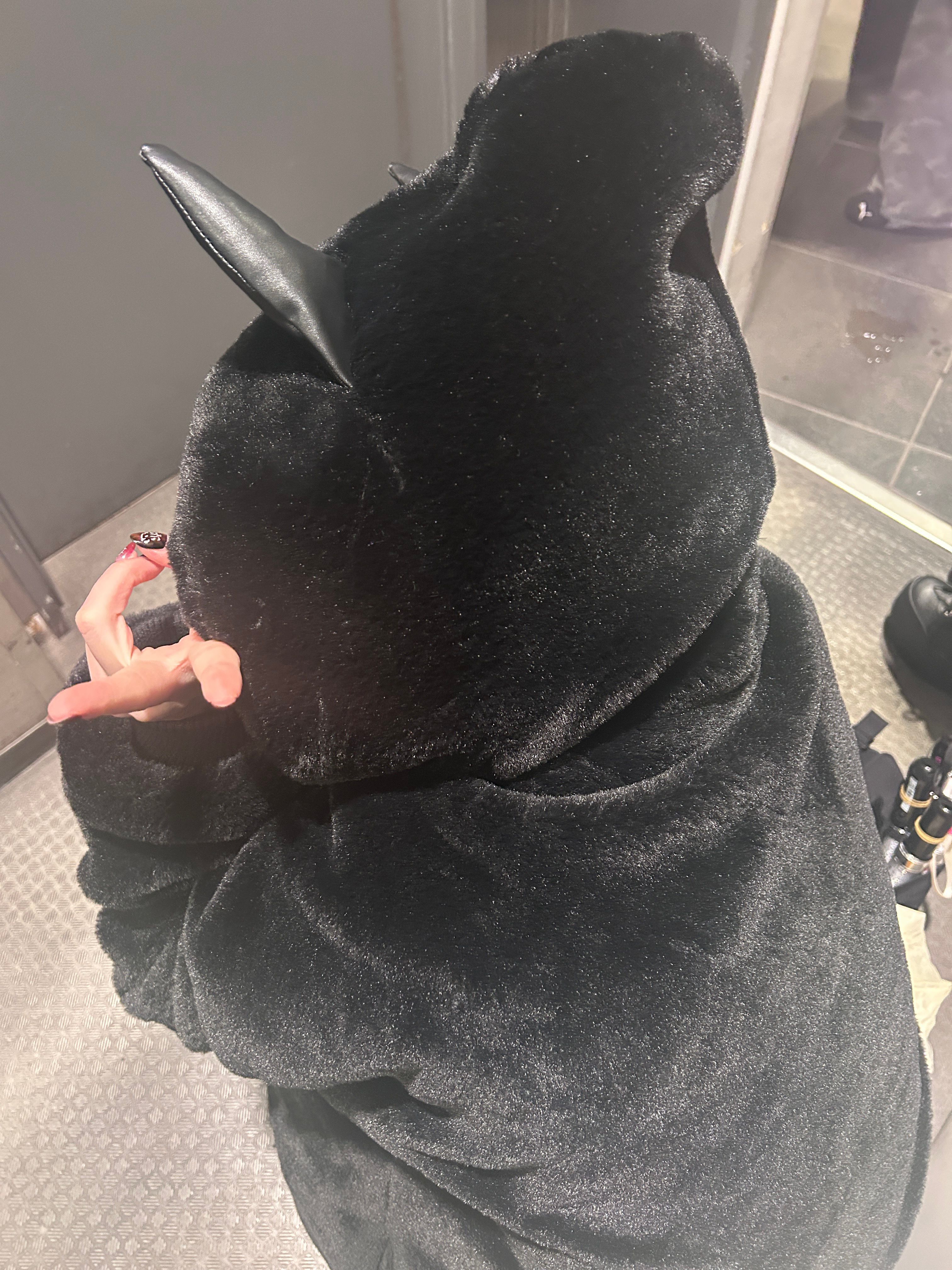今天中午睡觉的时候（是的我补觉直接睡了三个多小时）梦见我没带一块钱日元现金到名古