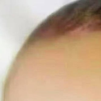 梅花种植方法：1. 阳光充足：梅花喜欢温暖、阳光充足的环境，在栽培植株时，可以将