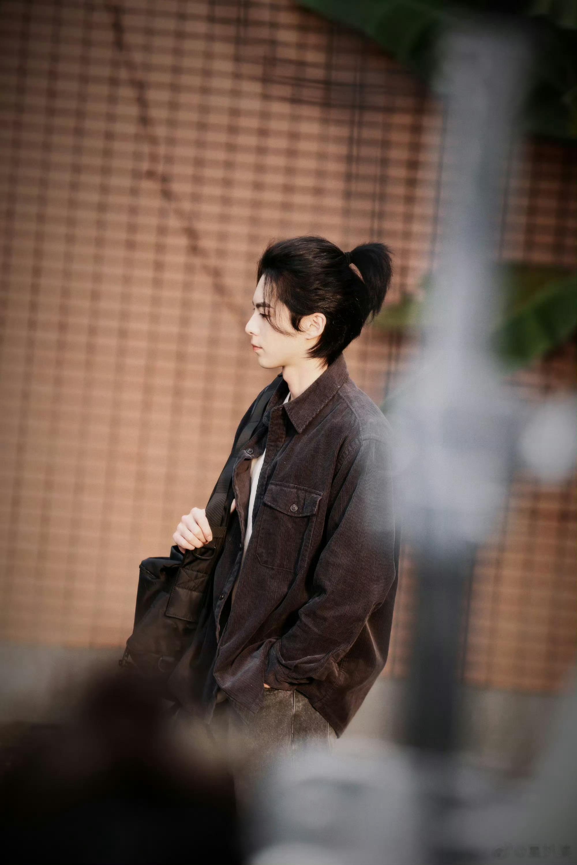 #王鹤棣田曦薇现代戏路透# ​《大奉打更人》也太会拿捏粉丝了吧[哇]古装现代纯享