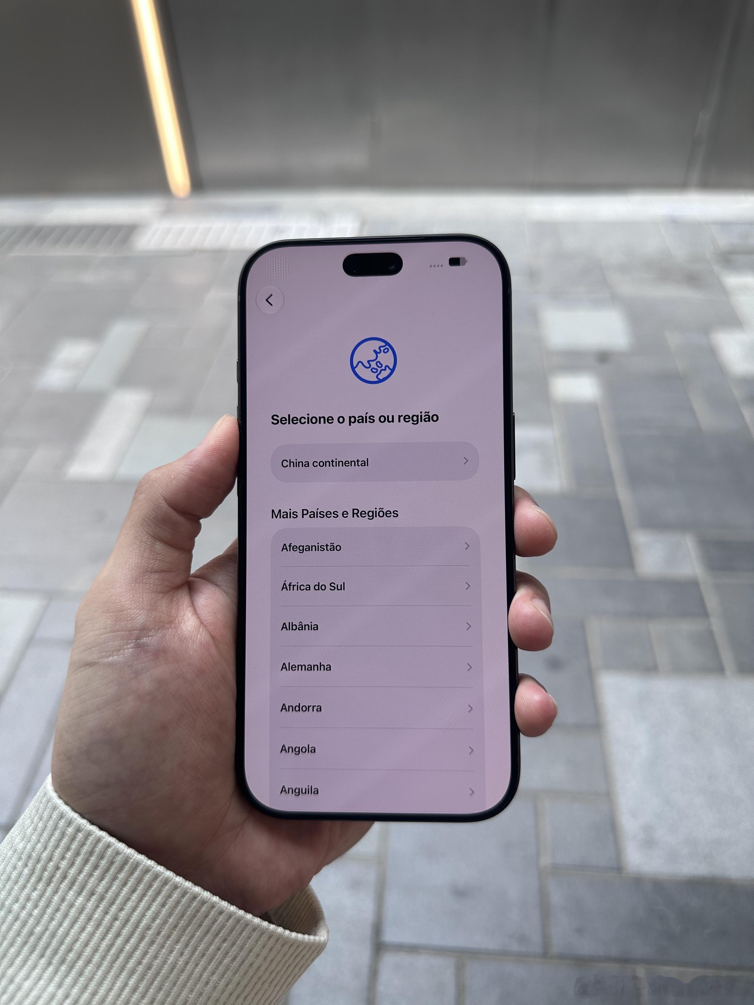 终于拿到iPhone18Pro这个黑色了大家觉得这个颜值怎么样？ ​​​