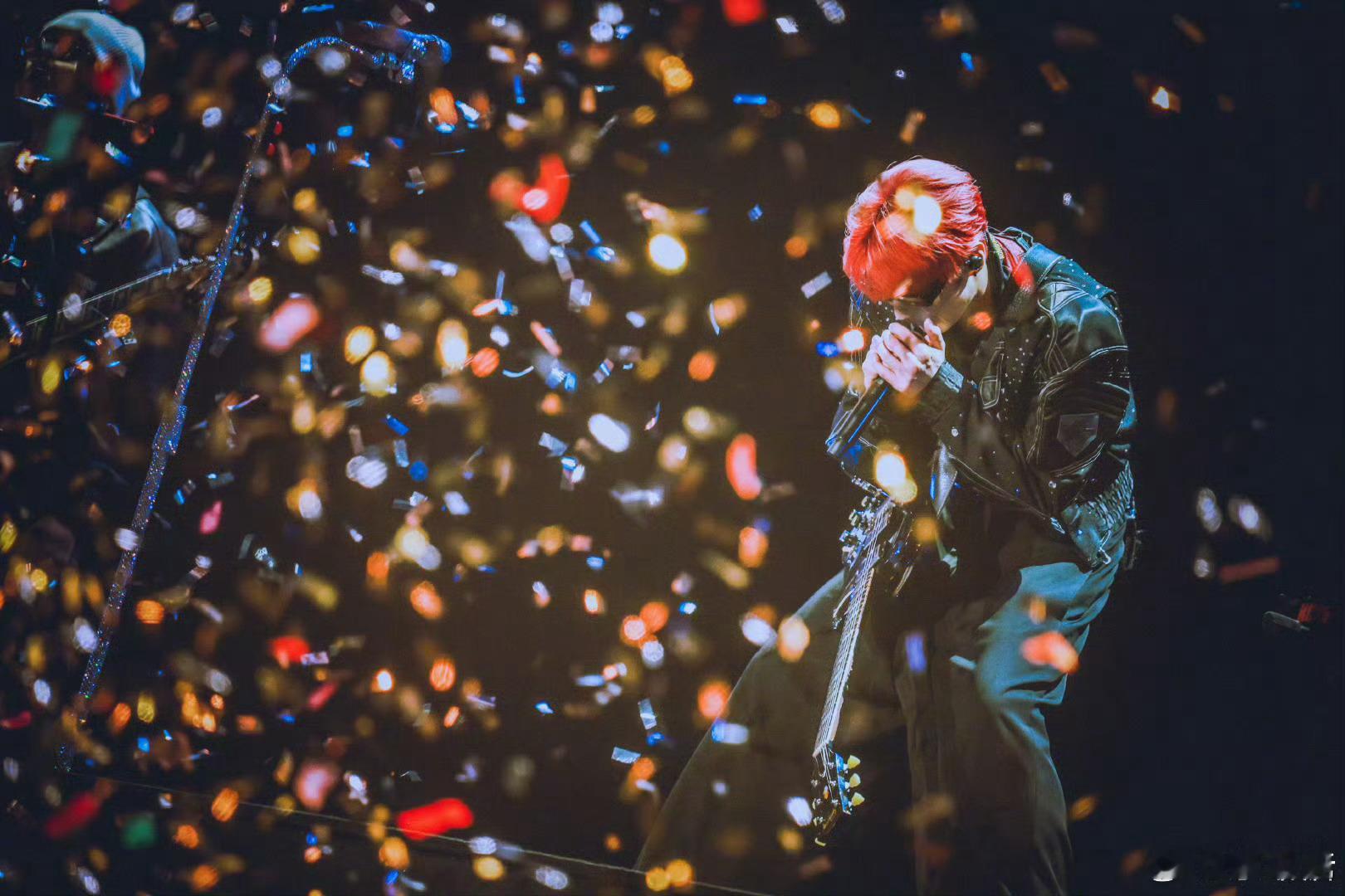 李荣浩40岁状态 四十正当红！自律成就巅峰状态，清晰下颌线超吸睛，少年气藏在坚持