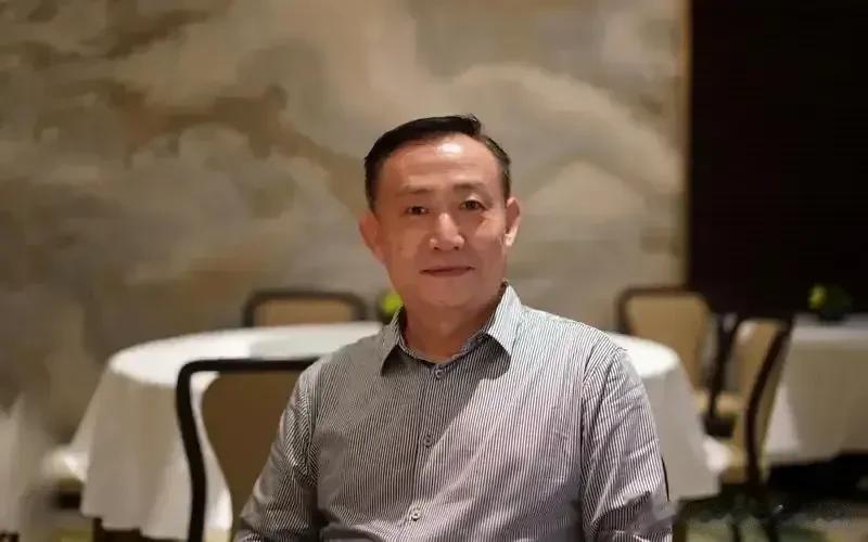 卢麒元，温铁军这两位学者，不但有真才实学，更难得的是有为党为民的心！他们是国策的