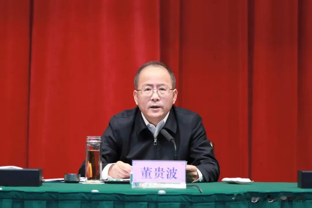 临近周末，一则重磅消息打破了平静：浙江省国资委原党委书记、主任董贵波被纪委审查调