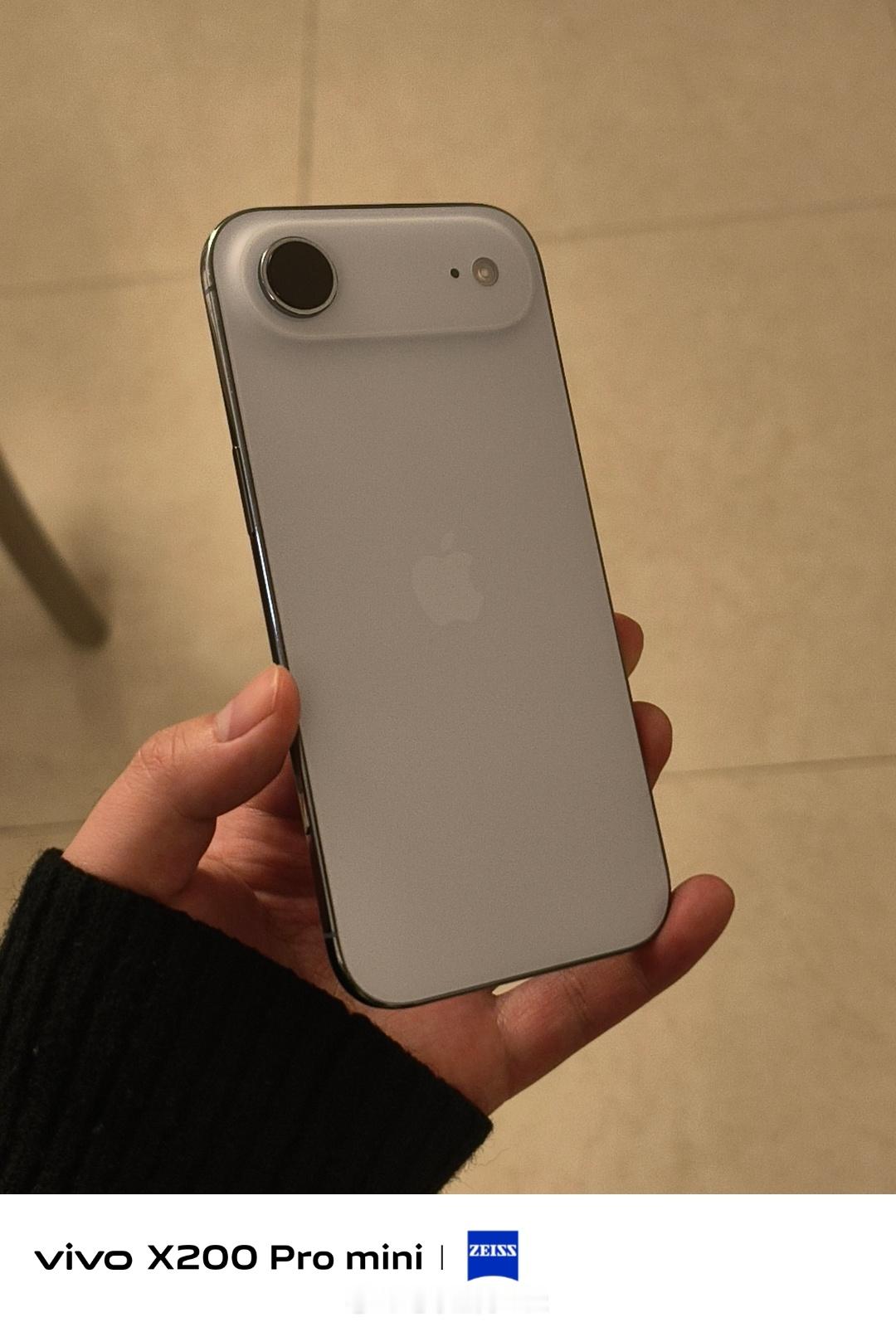 最近用这么多手机最好用的还是iPhone Air 