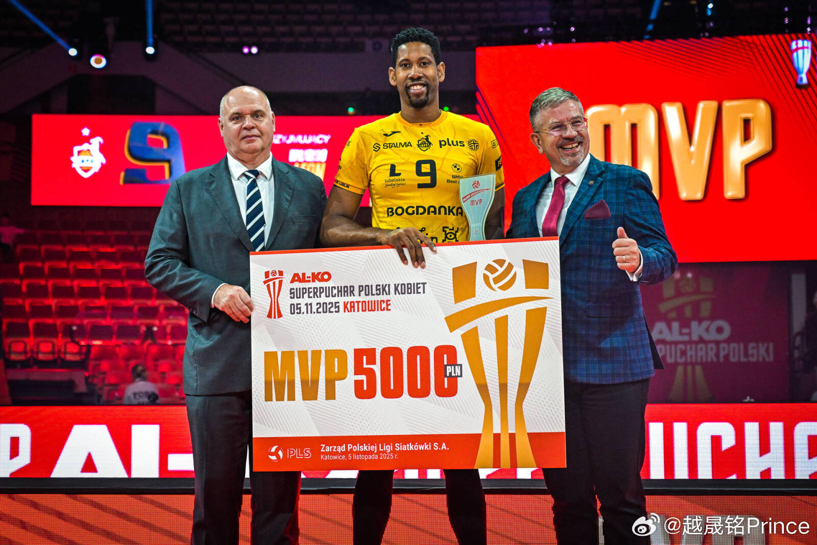 🟡⚫️ 波兰名将韦尔弗雷多.莱昂，斩获新赛季首个单项比赛MVP。在波兰超级杯决