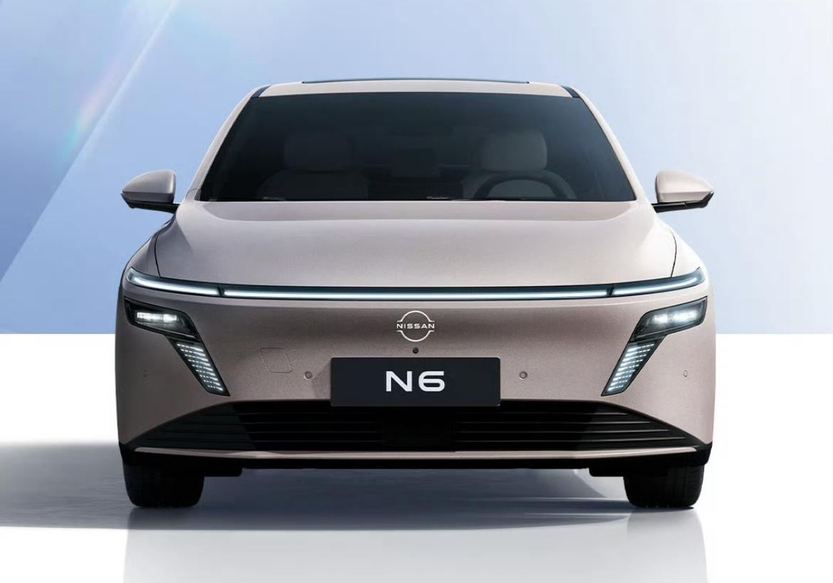 东风日产N6官图发布，新车将于11月13日开启预售，预计今年第四季度上市。新车被