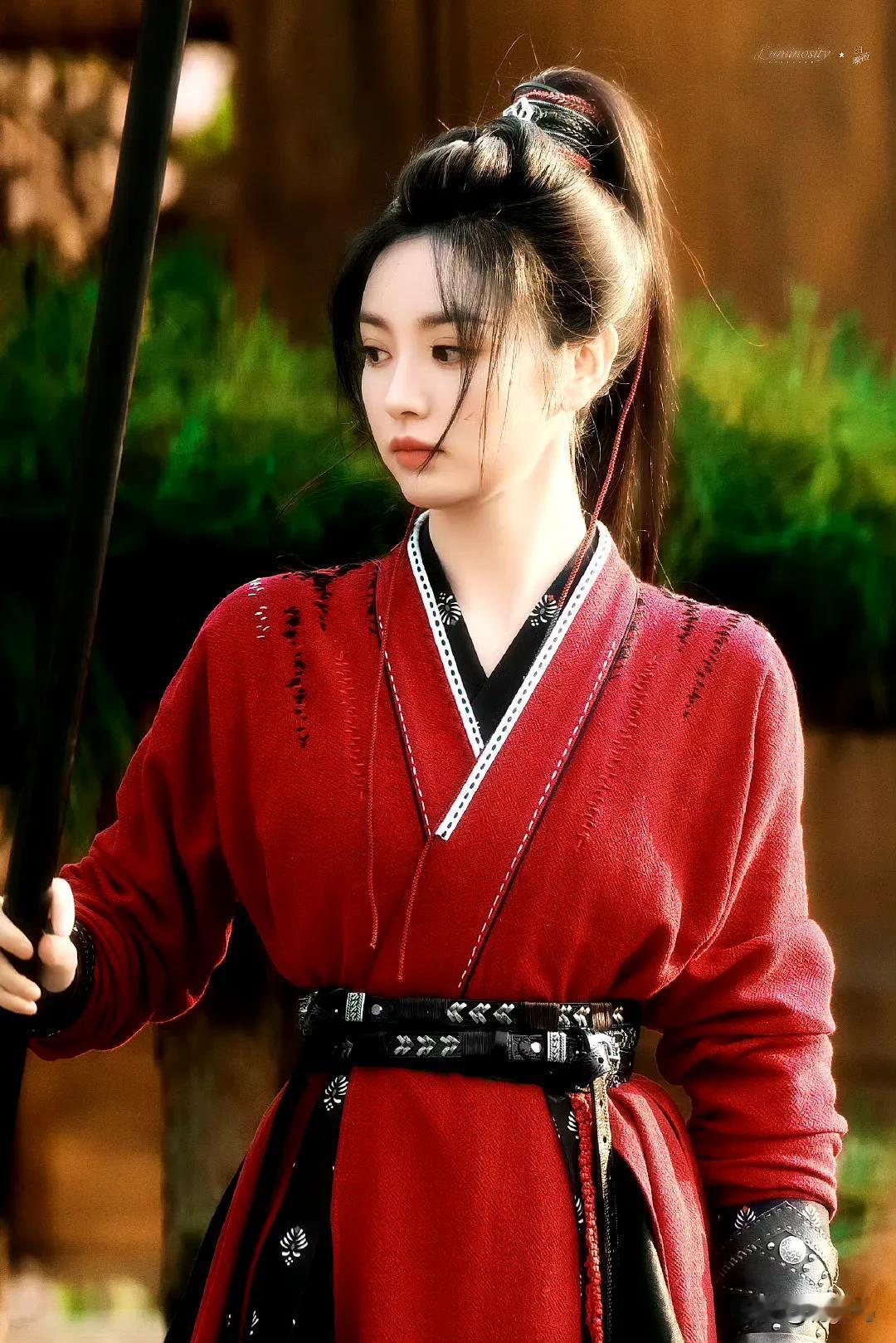 大眼睛的萌妹子田曦薇演女将军[捂脸][捂脸][捂脸]，看着没有什么威慑力啊，她为