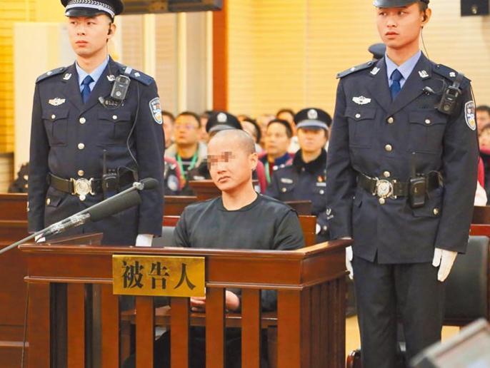 2019年，为母复仇的张扣扣在执行死刑当天，望着痛苦的父亲，只是简单道出五个字，